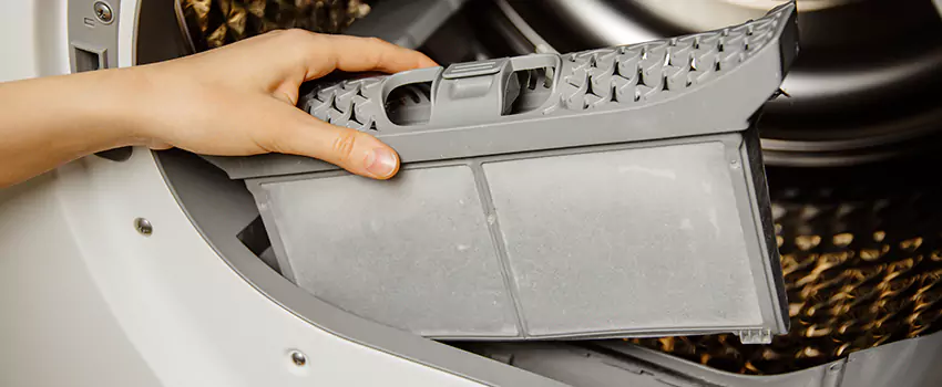 Signs Of A Clogged Dryer Lint Trap in Shoreview, Minnesota